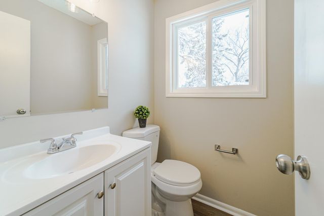 2129 Tamarin Trail, Golden Valley, MN 55427