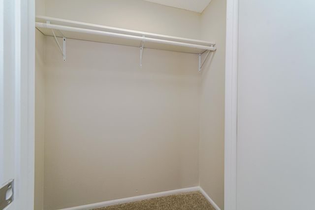 2129 Tamarin Trail, Golden Valley, MN 55427