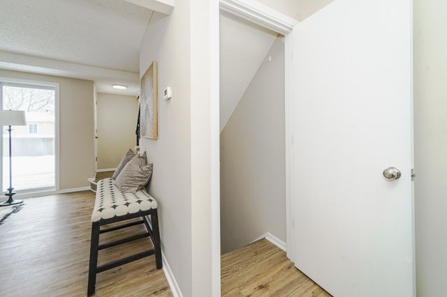 2129 Tamarin Trail, Golden Valley, MN 55427