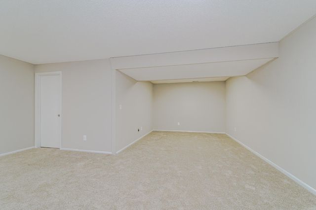 2129 Tamarin Trail, Golden Valley, MN 55427