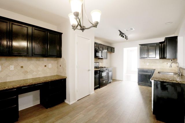 1434 W April Rain Court, Missouri City, TX 77489