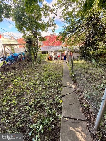 1328 KENNEY ST, Reading, PA 19602