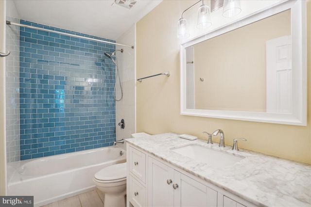 3307 FLINTWOOD CT, Herndon, VA 20171