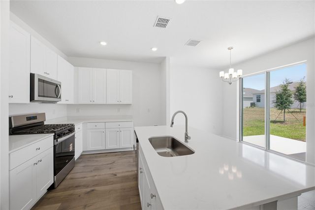 5719 HIAWASSEE ROAD, Okahumpka, FL 34762
