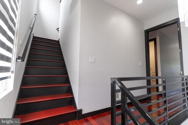 900 20TH ST S, Arlington, VA 22202