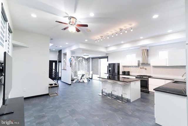 900 20TH ST S, Arlington, VA 22202