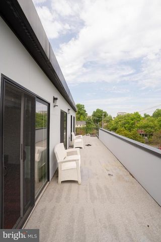 900 20TH ST S, Arlington, VA 22202