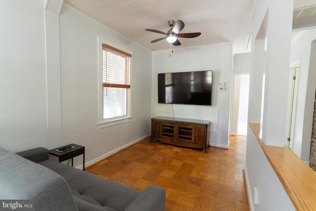 900 20TH ST S, Arlington, VA 22202