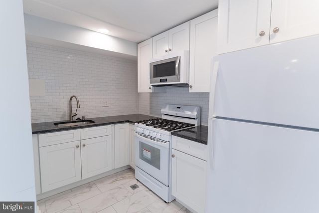 900 20TH ST S, Arlington, VA 22202