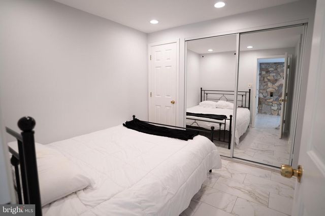 900 20TH ST S, Arlington, VA 22202