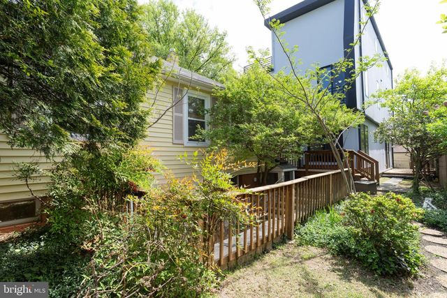 900 20TH ST S, Arlington, VA 22202