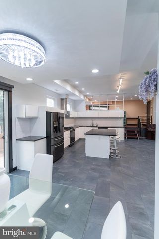 900 20TH ST S, Arlington, VA 22202
