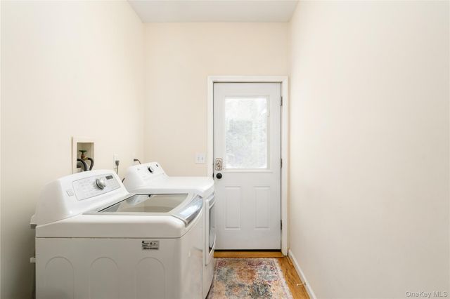 6 Mimosa Street, Miller Place, NY 11764