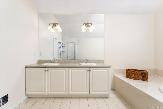 6 Mimosa Street, Miller Place, NY 11764