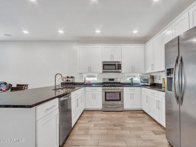 16385 W SOFT WIND Drive, Surprise, AZ 85387