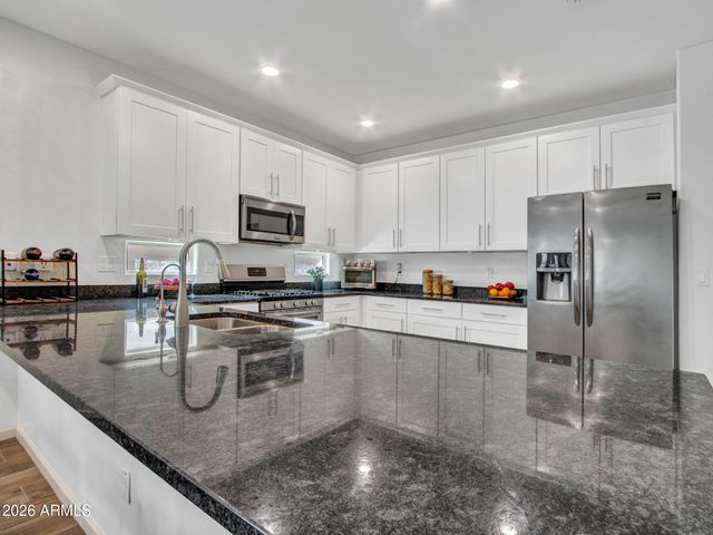 16385 W SOFT WIND Drive, Surprise, AZ 85387