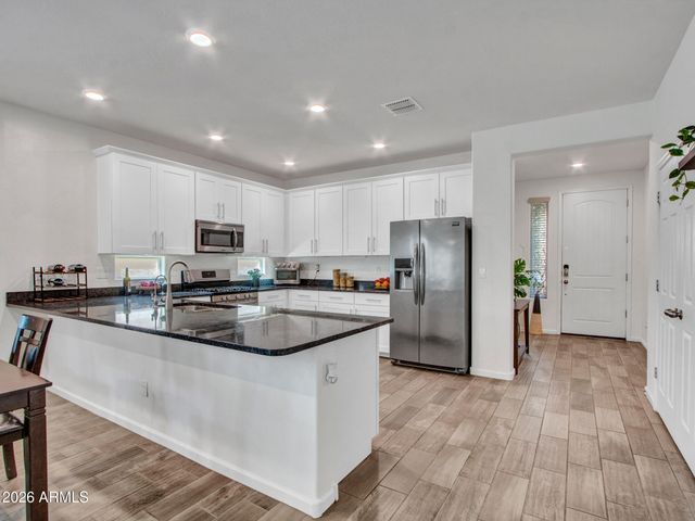 16385 W SOFT WIND Drive, Surprise, AZ 85387