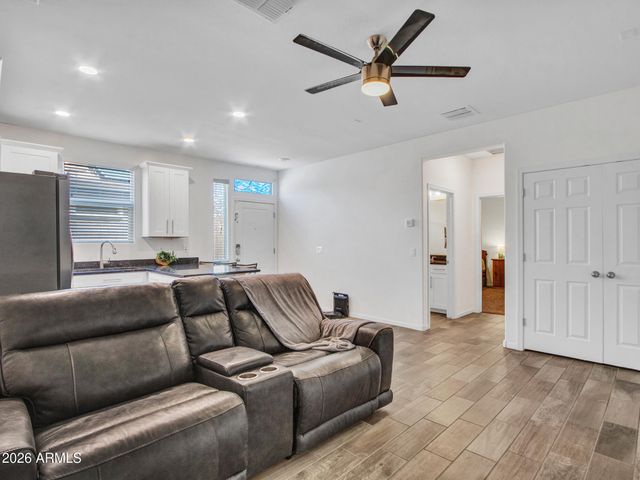 16385 W SOFT WIND Drive, Surprise, AZ 85387