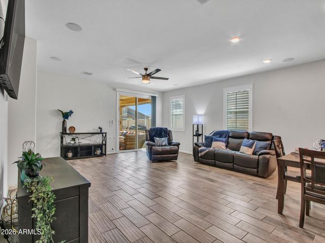 16385 W SOFT WIND Drive, Surprise, AZ 85387