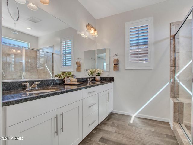 16385 W SOFT WIND Drive, Surprise, AZ 85387