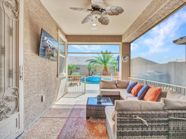 16385 W SOFT WIND Drive, Surprise, AZ 85387