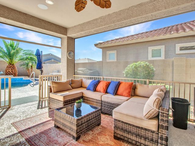 16385 W SOFT WIND Drive, Surprise, AZ 85387