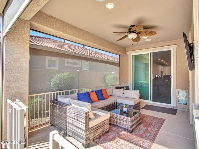 16385 W SOFT WIND Drive, Surprise, AZ 85387