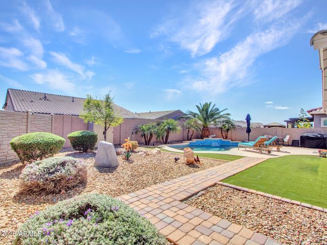 16385 W SOFT WIND Drive, Surprise, AZ 85387