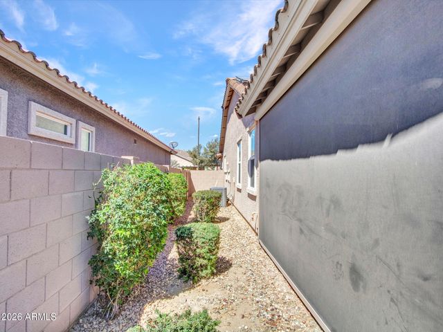 16385 W SOFT WIND Drive, Surprise, AZ 85387