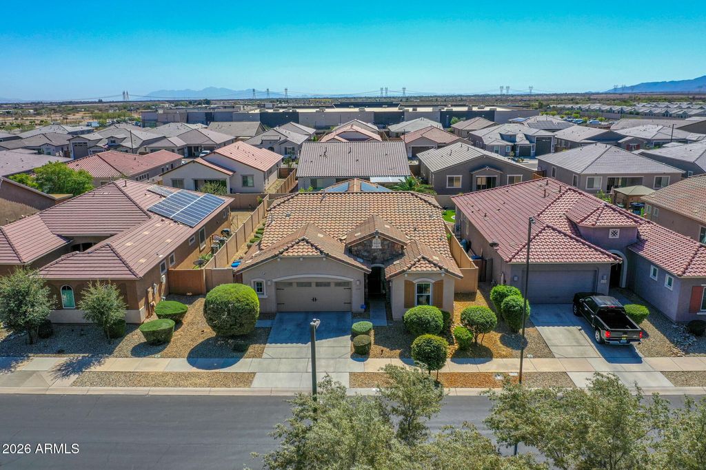 16385 W SOFT WIND Drive, Surprise, AZ 85387