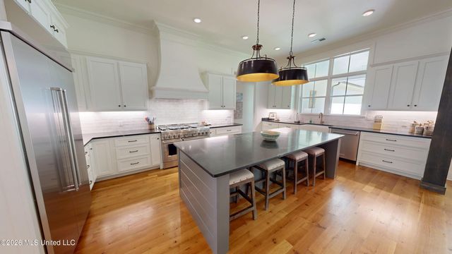 1178 Hickory Ridge Drive, Hernando, MS 38632