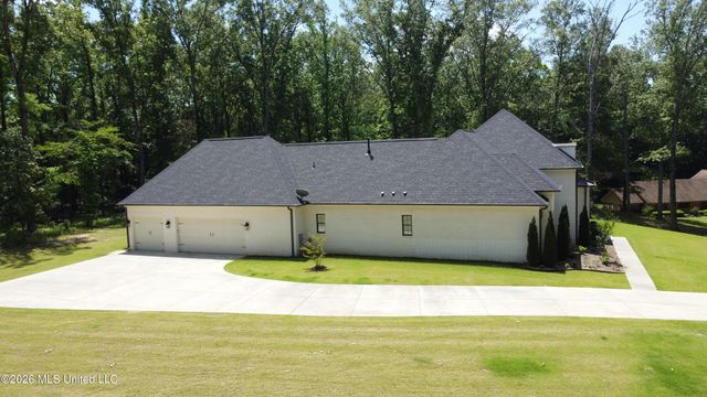 1178 Hickory Ridge Drive, Hernando, MS 38632
