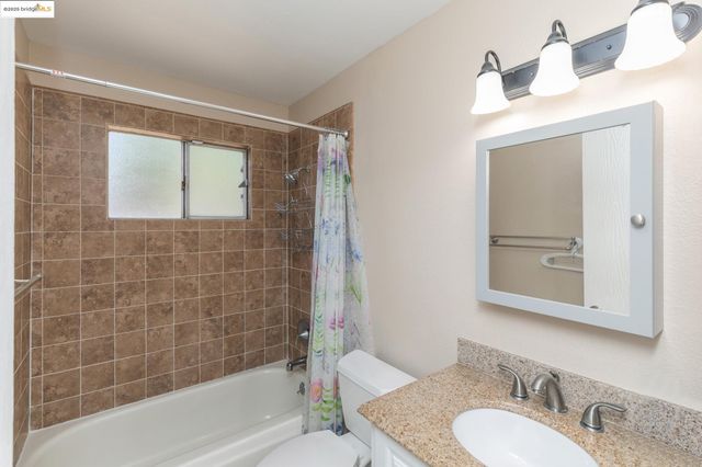 2028 Putnam St, Antioch, CA 94509