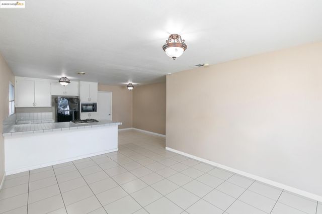 2028 Putnam St, Antioch, CA 94509