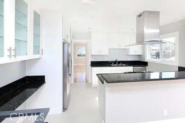 645 Glenneyre Street A, Laguna Beach, CA 92651