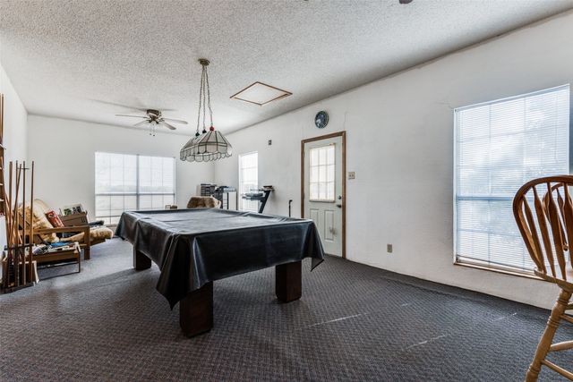 18025 N County Road 4052, Kemp, TX 75143