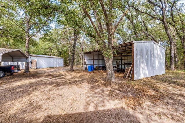 18025 N County Road 4052, Kemp, TX 75143