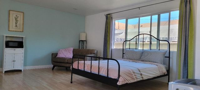 21119 La Salle, Los Angeles, CA 90501