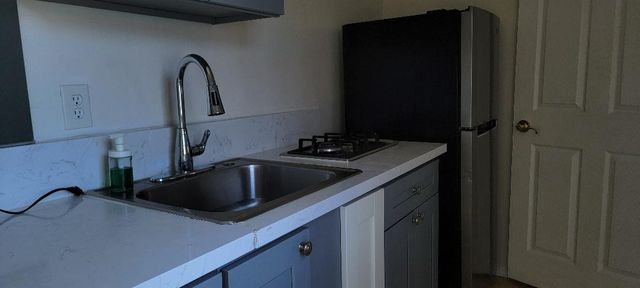 21119 La Salle, Los Angeles, CA 90501