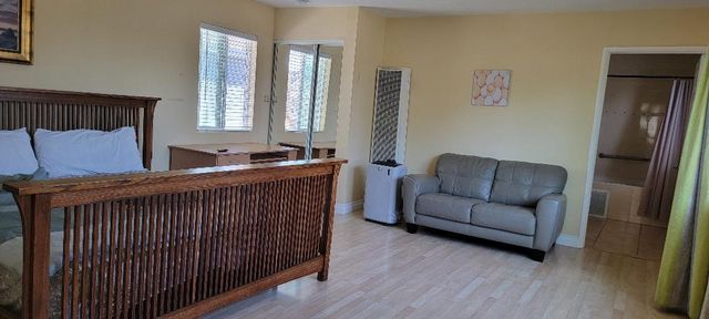 21119 La Salle, Los Angeles, CA 90501