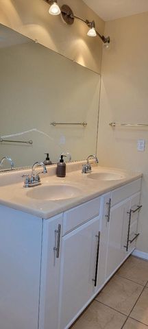 21119 La Salle, Los Angeles, CA 90501