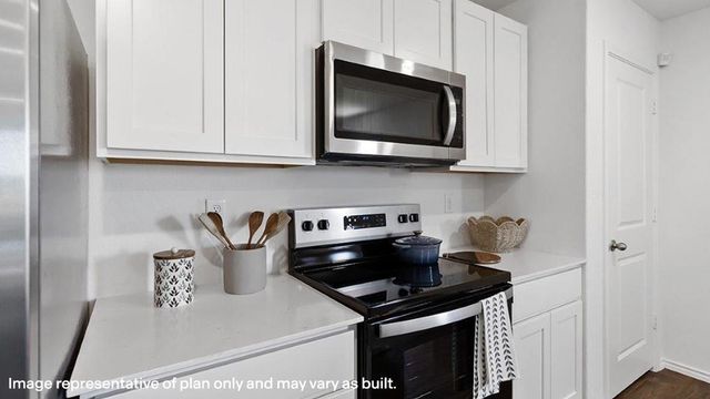 1292 Hickory Grove Street, Brenham, TX 77833