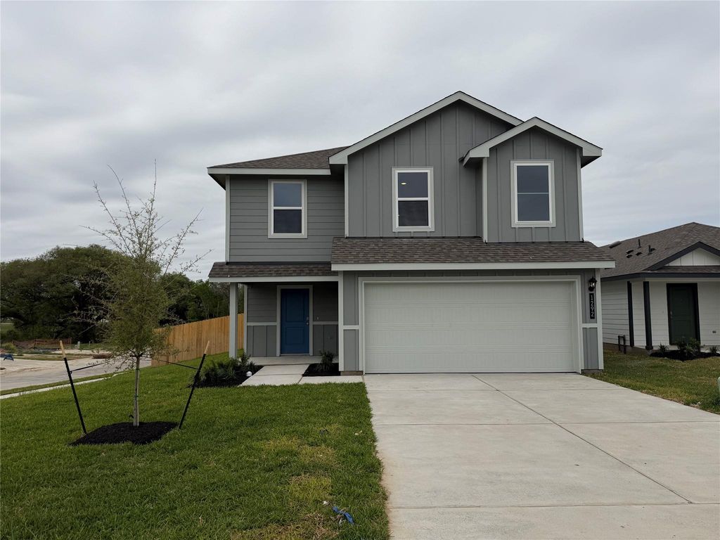 1292 Hickory Grove Street, Brenham, TX 77833