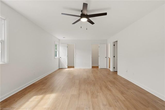 4518 Oak Hollow Drive, High Point, NC 27265