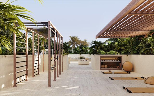 260 Collins Ave 303, Miami Beach, FL 33139