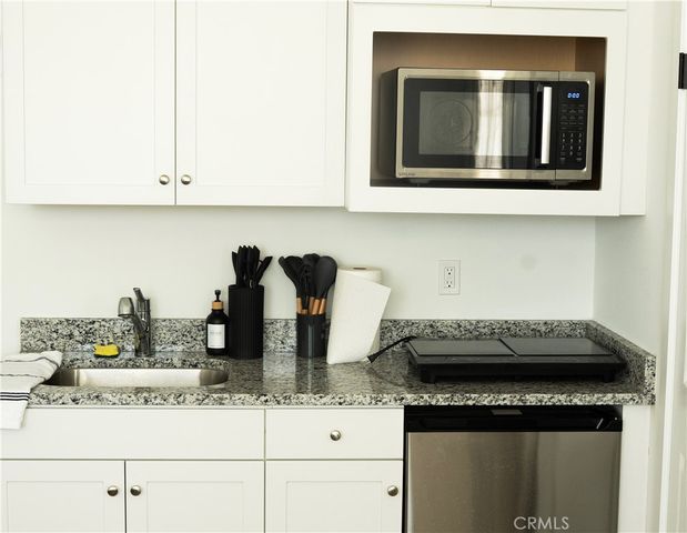 1880 Vincent Drive, Palmdale, CA 93551