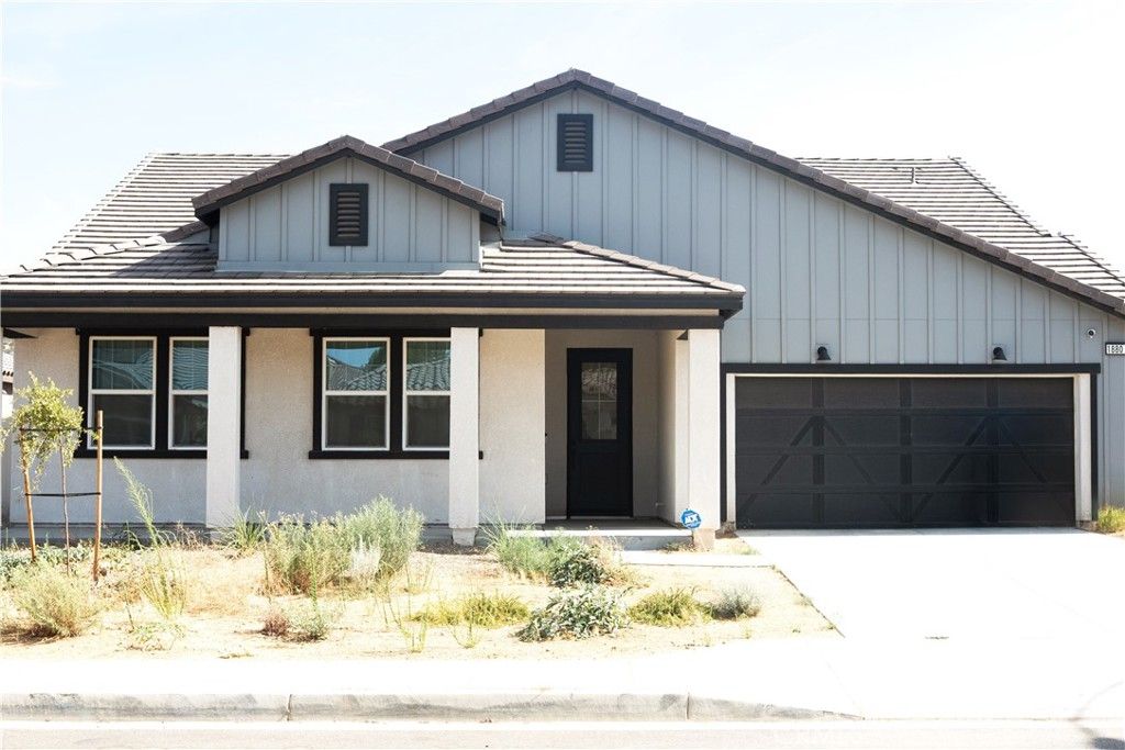 1880 Vincent Drive, Palmdale, CA 93551