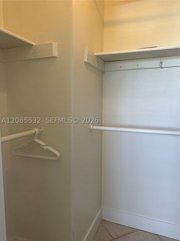8305 Sunrise Lakes Blvd 310, Sunrise, FL 33322
