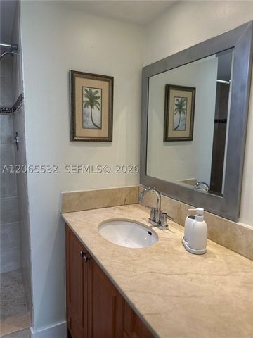8305 Sunrise Lakes Blvd 310, Sunrise, FL 33322