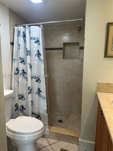 8305 Sunrise Lakes Blvd 310, Sunrise, FL 33322